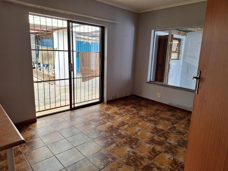 6 Bedroom Property for Sale in Willow Park Eastern Cape